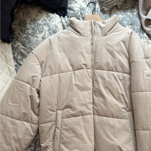 ALO Yoga Quilted Jacket in Cream - Picture 2 of 6